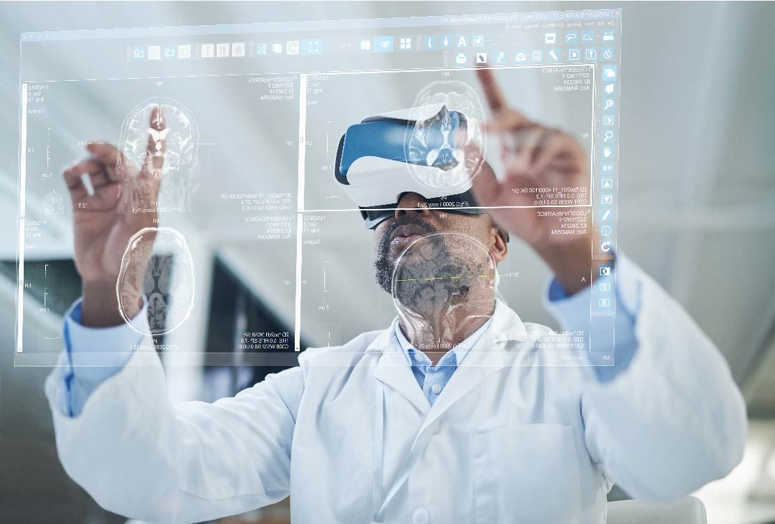 Rad using VR to view medical images